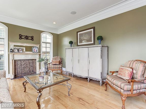 4th image of 5 Rosemont Ct