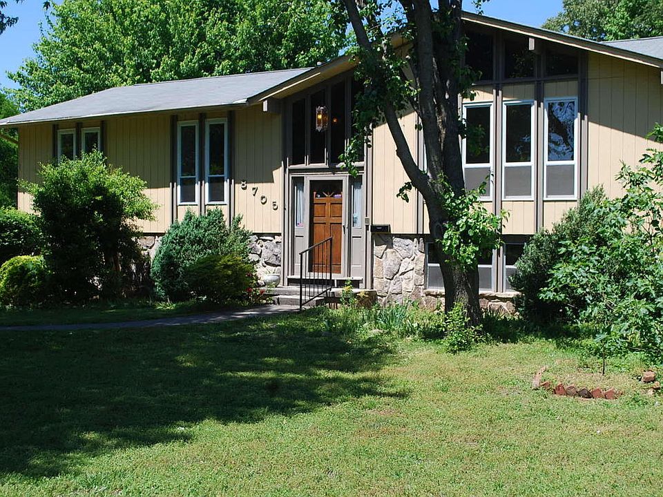 1st image of 8705 Farmington Dr