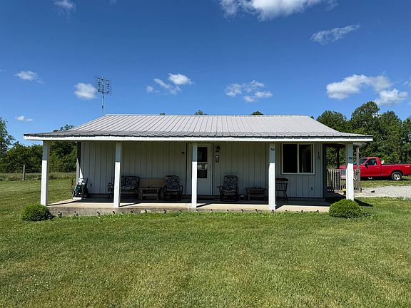 4th image of 18 Glen Emerson Ln