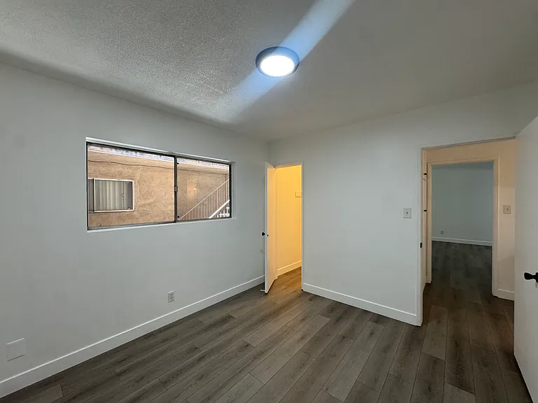 7810 Stewart And Gray Rd #D — Photo 8