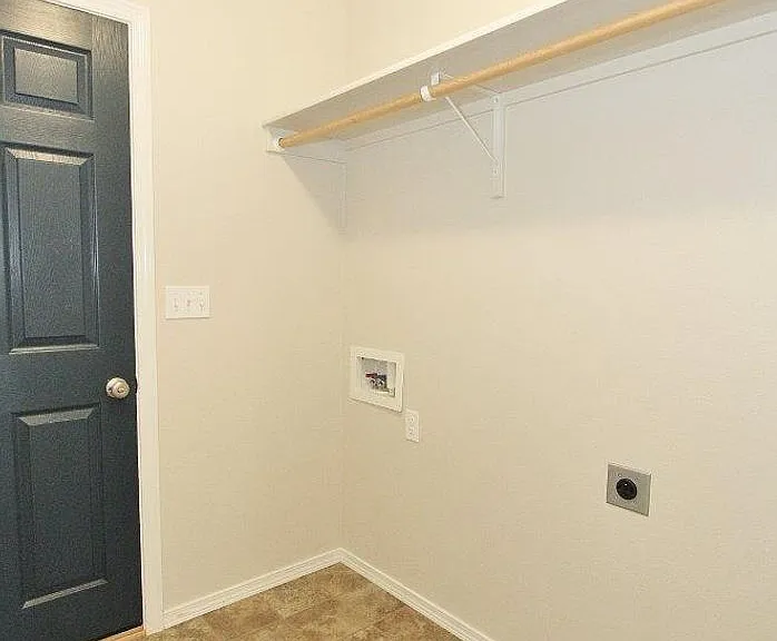 2525 N Blueblossom Dr — Photo 24