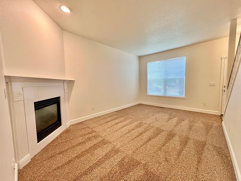 16775 NE Halsey St — Photo 10