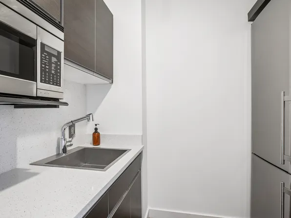 116 John Street image 4 of 17