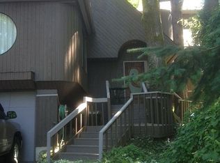 9750 Ravenna Ave NE, Seattle, WA 98115