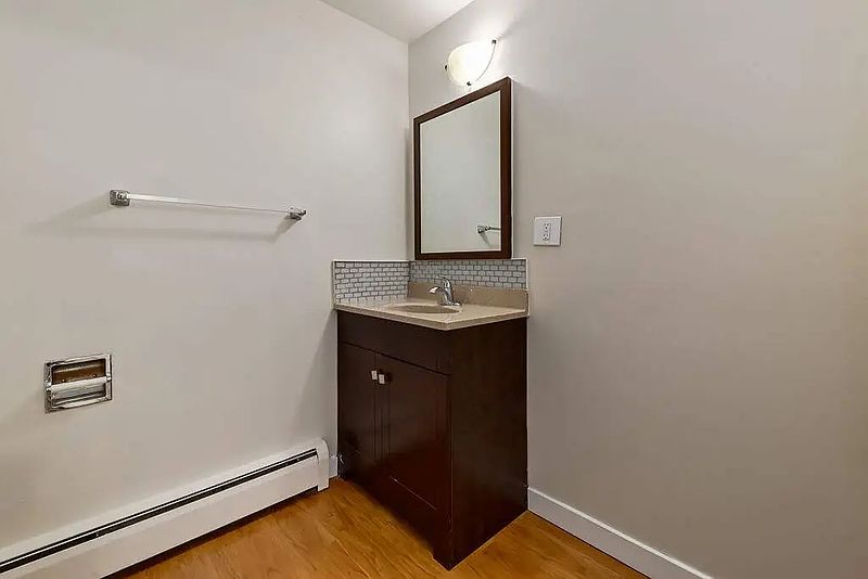 Edmonton Apartment for rent - 2 Bedrooms — photo 15