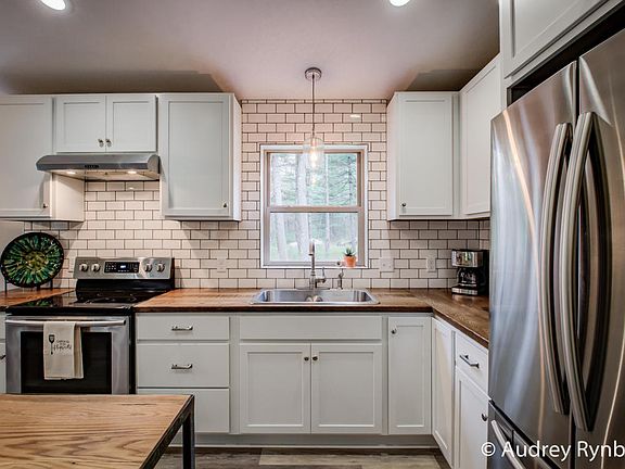5th image of 4372 S Spruce Ave