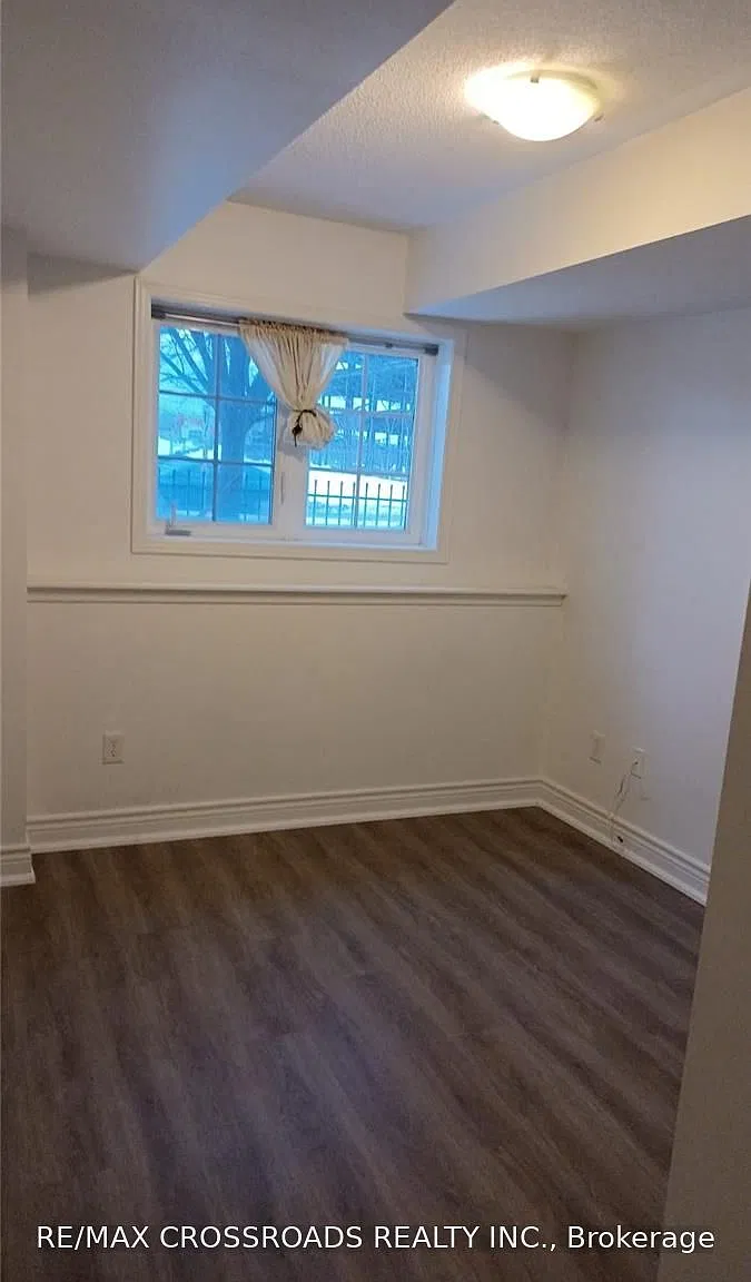 2 bed, $1,600 — Photo 3