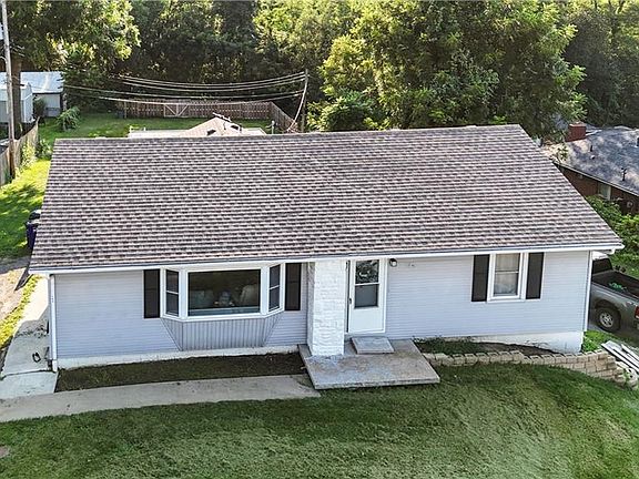 3rd image of 408 2nd St