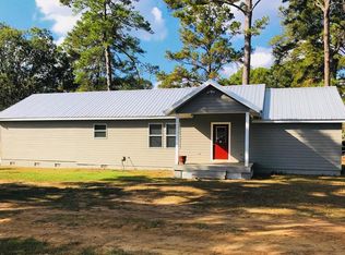 2069 Pierce Chapel Rd, Cairo, GA 39827