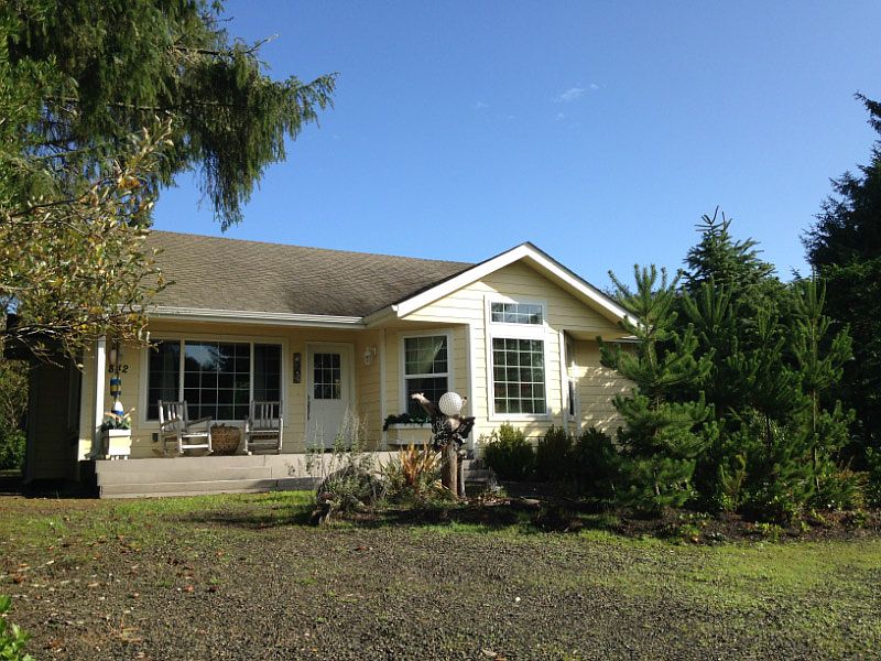 1st image of 842 Whale Pl