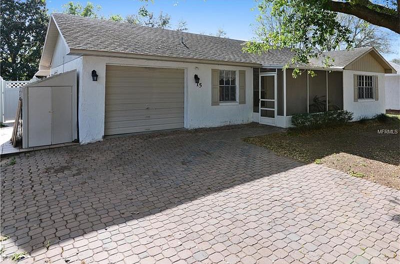 1st image of 15 Rosewood Dr