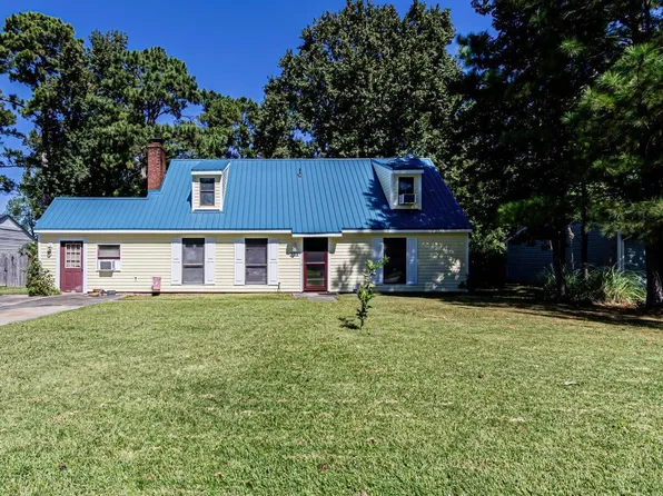 105 Woodside Court, Jacksonville, NC 28546