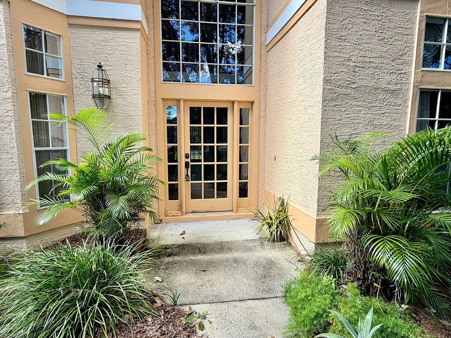 4 bed, 3.0 bath, 3021 sqft, $3,450 — Photo 2