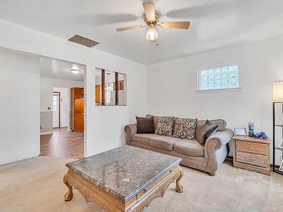 5th image of 23498 Willard Ave