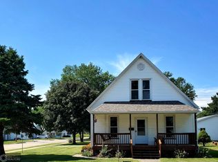 121 Spring St, West Burlington, IA 52655