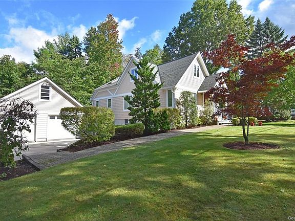 4th image of 50 Wood Ave