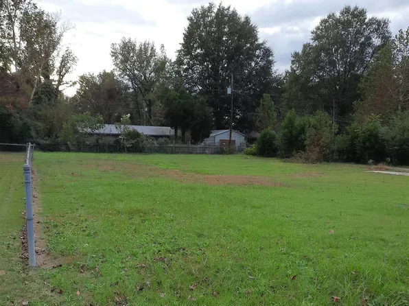 2622 Riverland Dr, Cayce, SC 29033