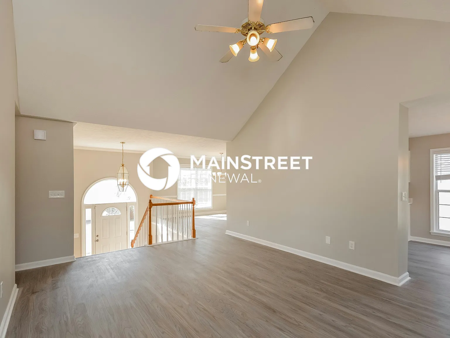 246 Rockingham Dr — Photo 3