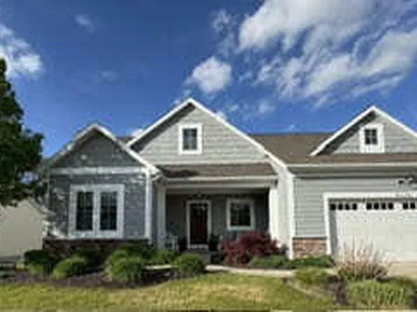 8374 Rose Ridge Dr NE, Rockford, MI 49341