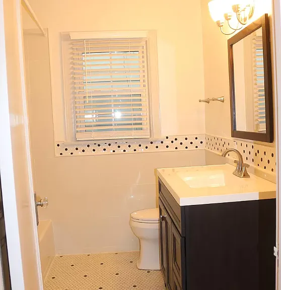 910 W York Ave — Photo 33