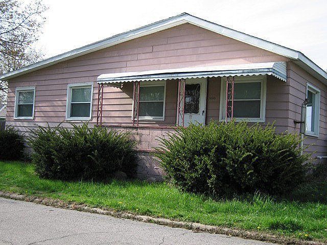 1st image of 323 Whetstone St