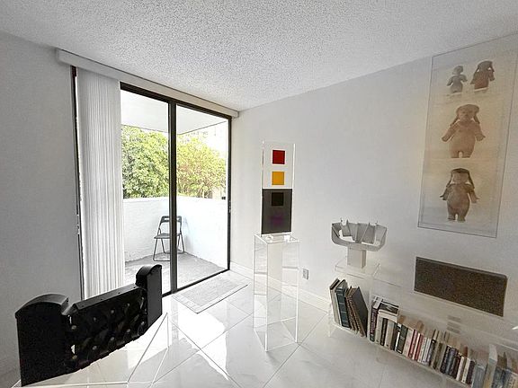 4th image of 2715 Tigertail Ave APT 302