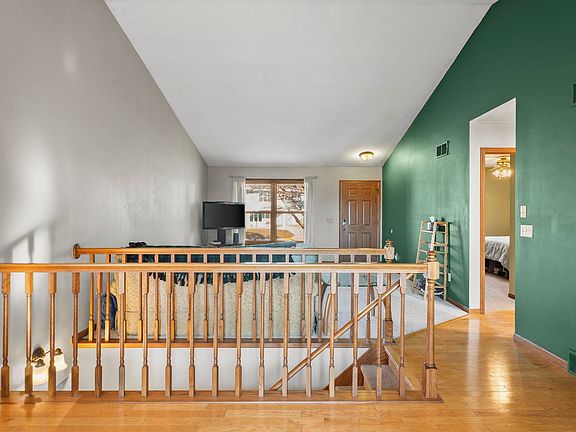 4th image of 208 Wall St #1