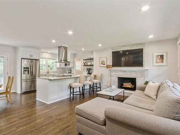 5th image of 7718 Pawnee Dr