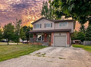 56 Edward St, Mapleton, ON N0G1P0