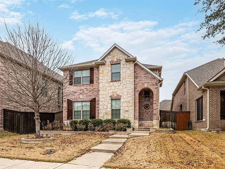 1475 Cambridge Dr — Photo 5