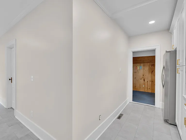 850 Campbell Blvd — Photo 30