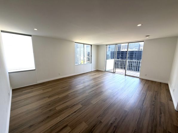 2160 Century Park E APT 1101
