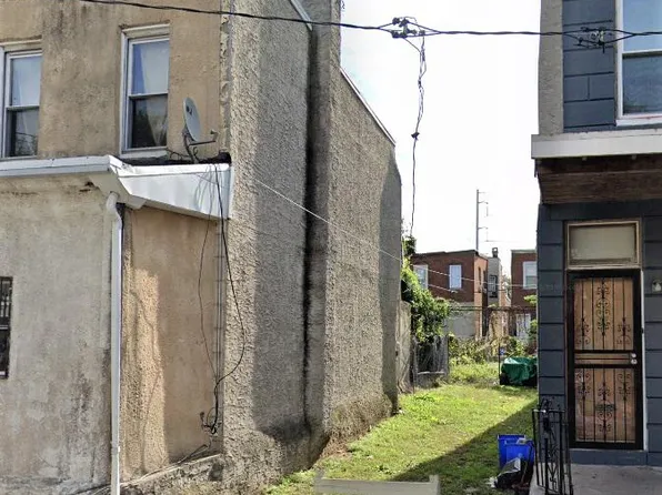 6072 Upland St, Philadelphia, PA 19142