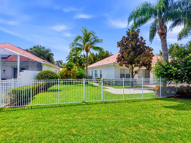 3225 Ushant Ct — Photo 37
