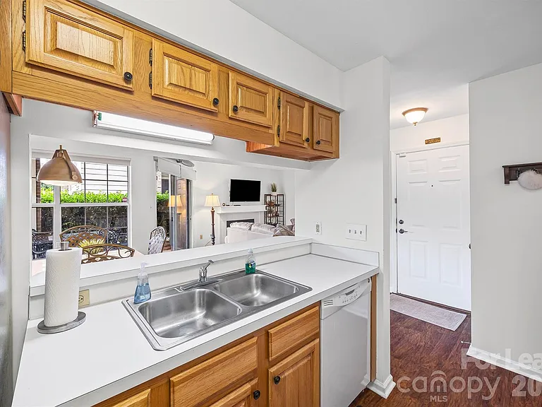 5003 Sharon Rd #K — Photo 12