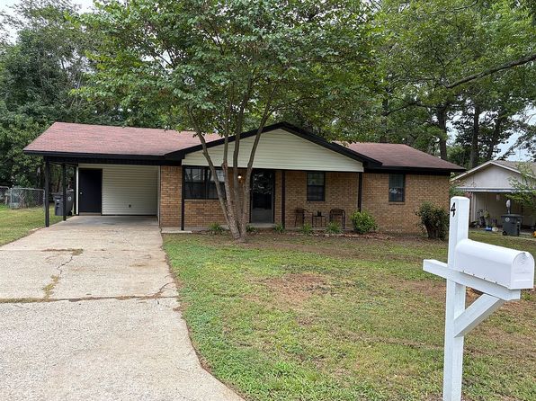 4 Robbye Ln