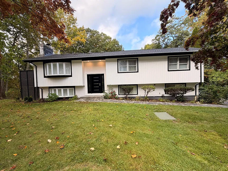 145 Morehouse Dr