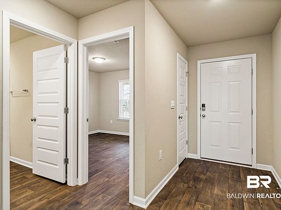 3rd image of 23165 Shadowridge Dr