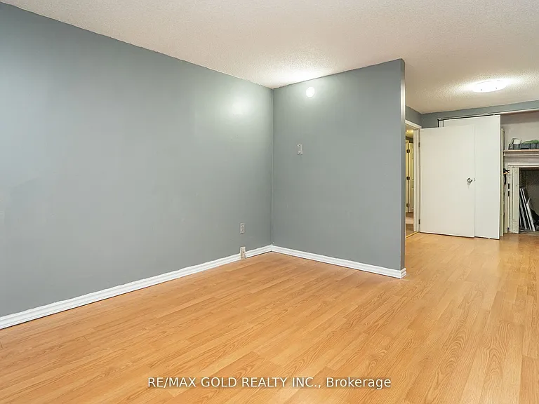24 Bingham Rd — Photo 14