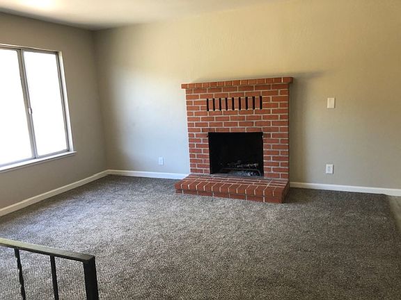 5th image of 1036 Zamora Dr