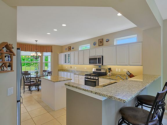 4th image of 12990 River Park Dr