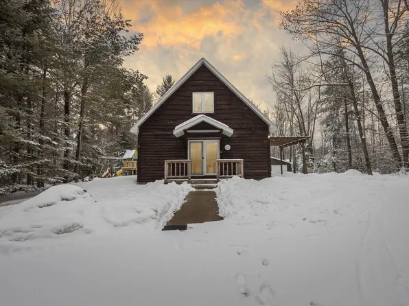 W6779 Aspen Ln, Crivitz, WI 54114