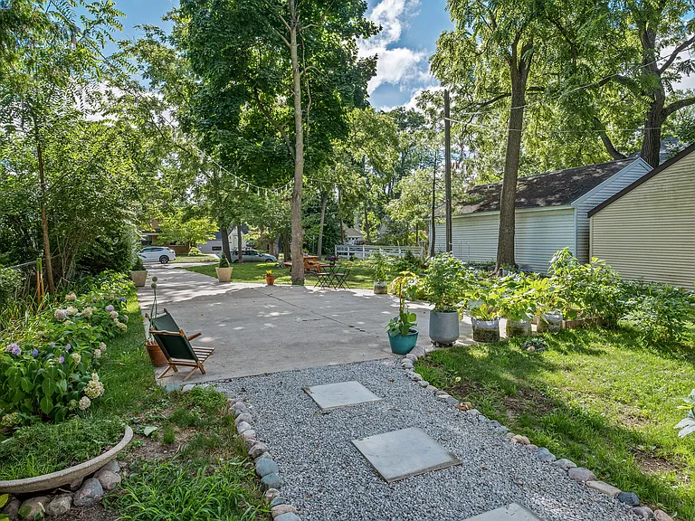17 Alten Ave NE — Photo 17