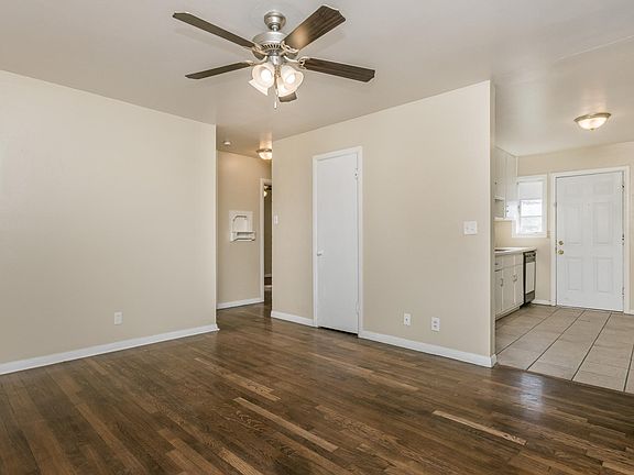 2nd image of 2707 Curtis Dr Unit B