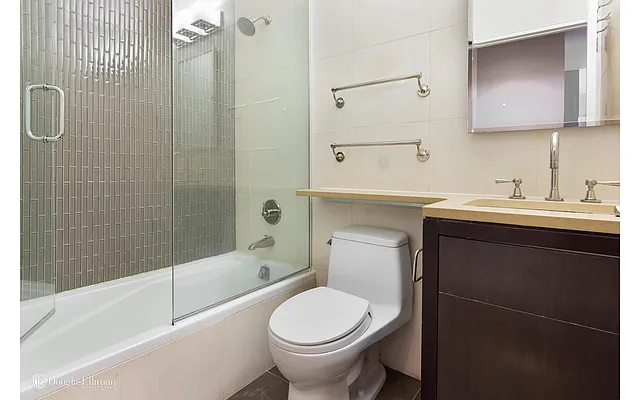 Rented by Douglas Elliman | media 24