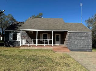 1707 9th St, Woodward, OK 73801