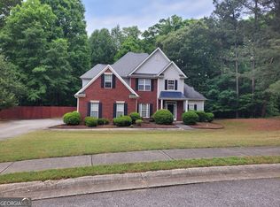 255 Squire Ln, Fayetteville, GA 30214