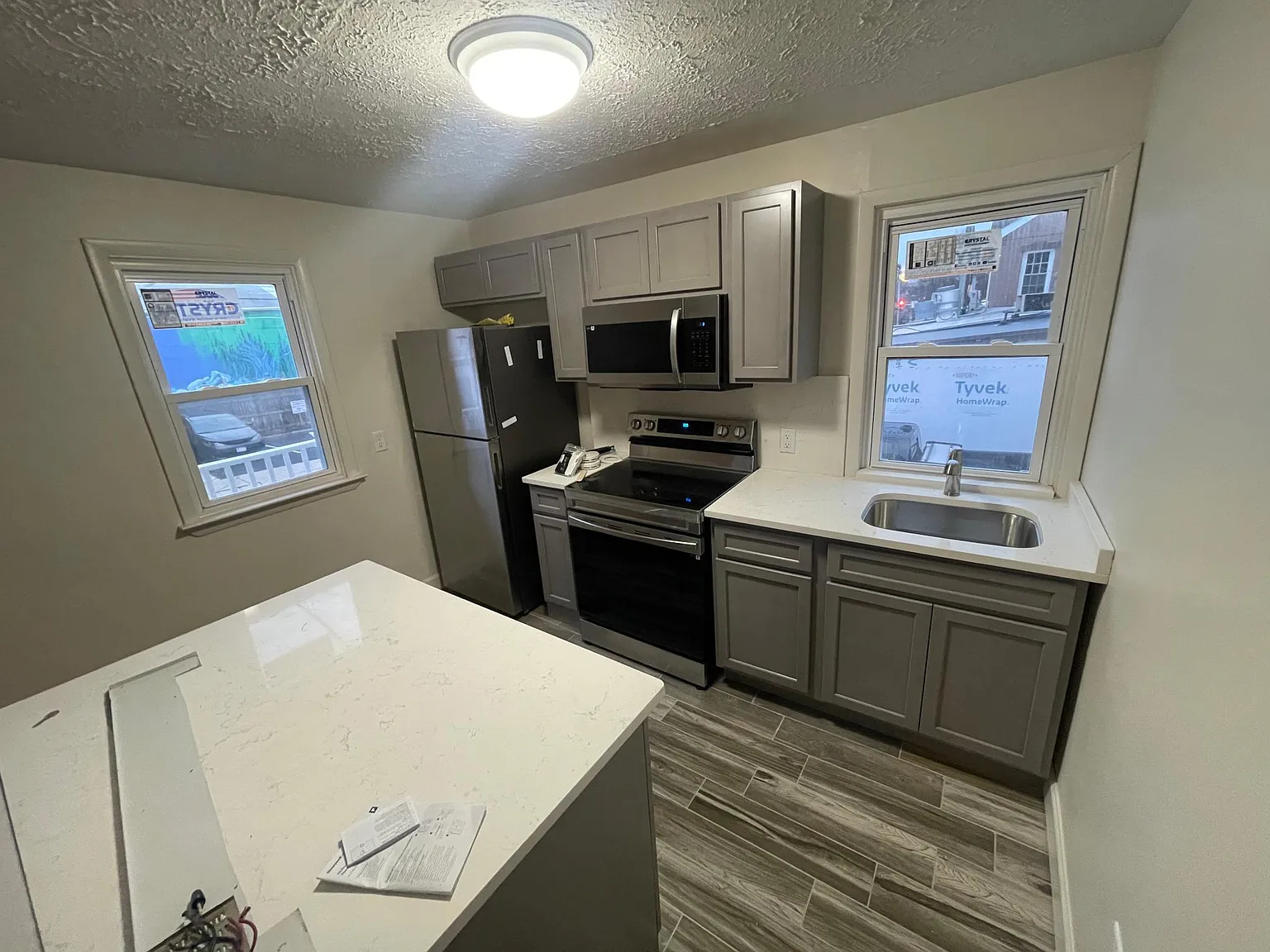 701 Court St — Photo 3
