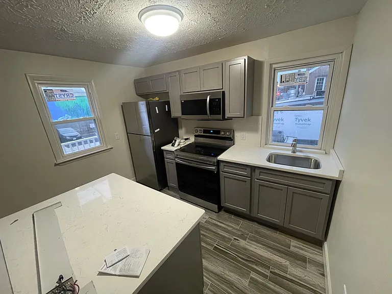 701 Court St #REAR — Photo 3