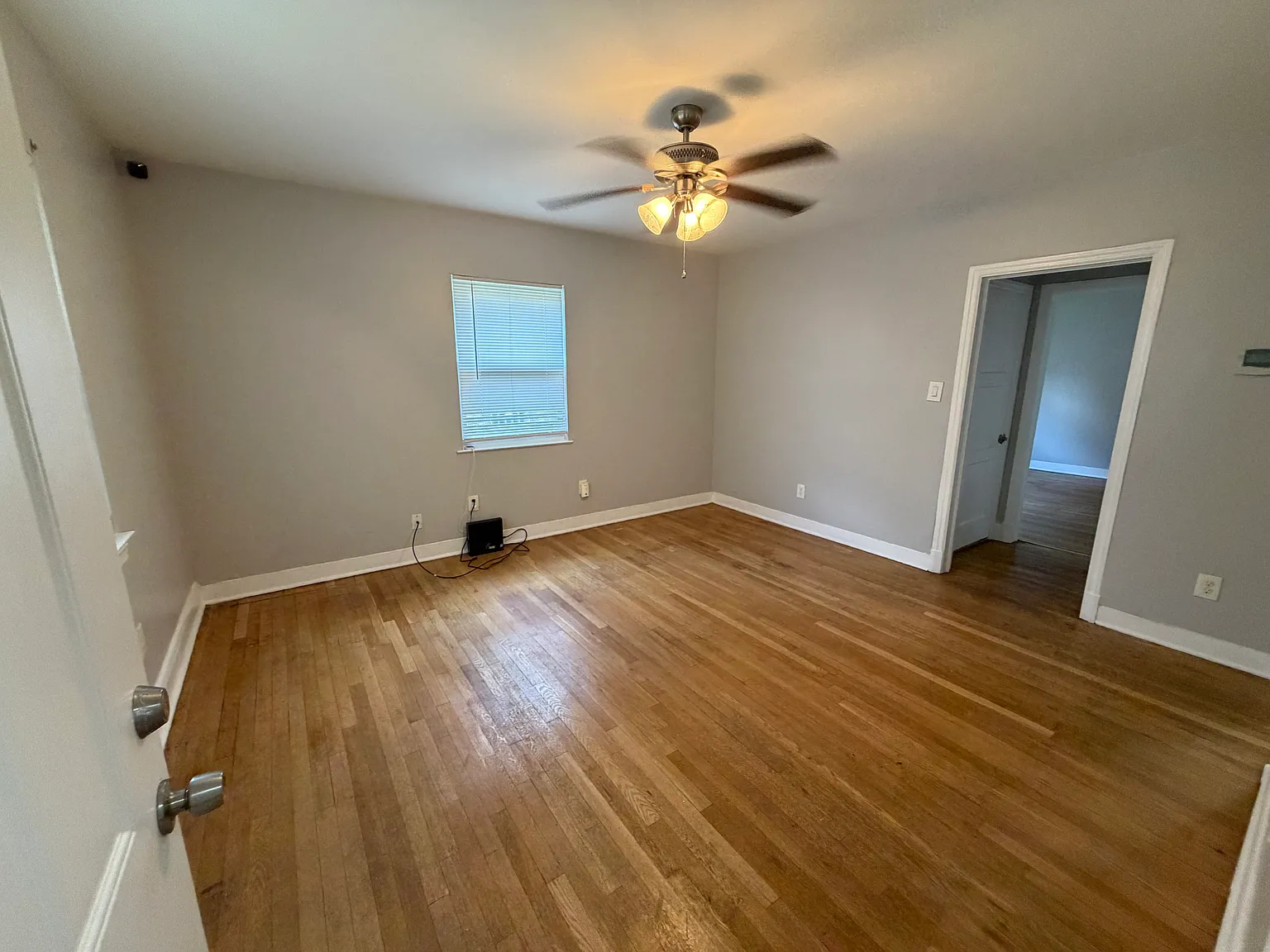 2 bed, 1250 sqft, $1,340 — Photo 2
